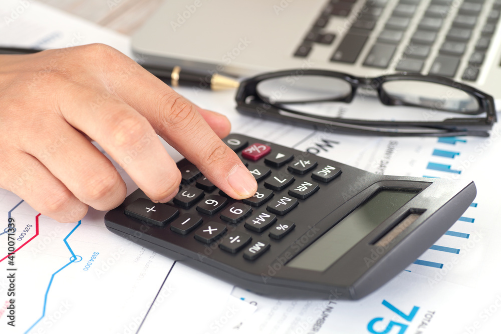 Working financial accountant or related practitioners Working financial accountant or related practitioners