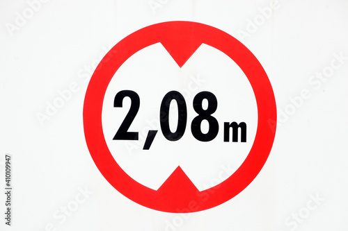 Verbot für Fahrzeuge über angegebener Höhe, Deutschland
