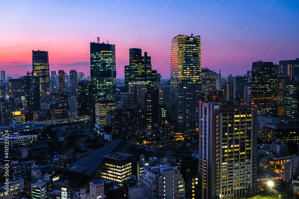 東京 夕暮れのビル群 東京タワーから