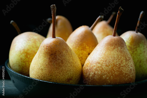 Tableau sur toile Fresh home grown pears