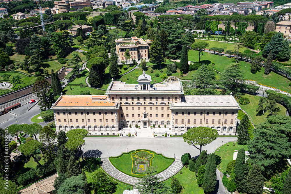 view of the palace in Vatican