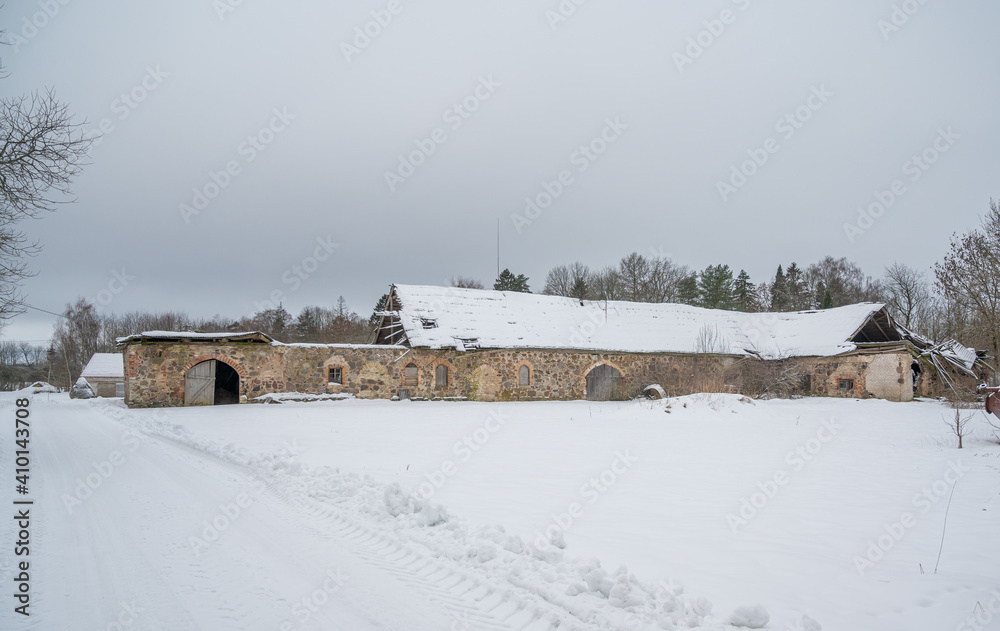 Fototapeta premium house in the snow