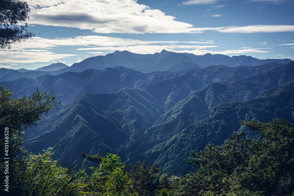 Obraz premium Beautiful mountain scenery of Alishan Natural Park