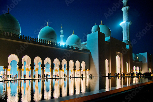 Canvas Print Famous Sheikh Zayed mosque in Abu Dhabi, United Arab Emirates