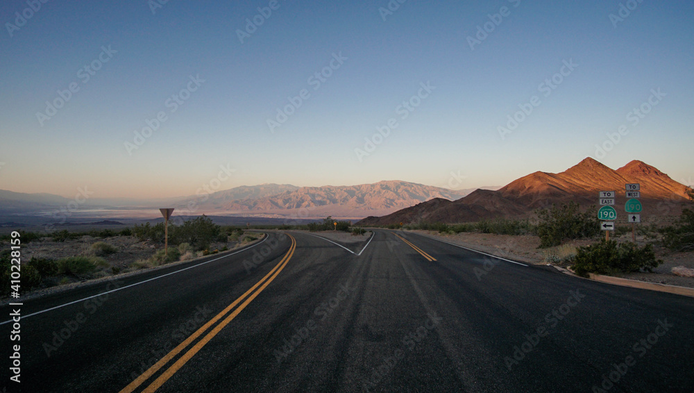 Death Valley cross road