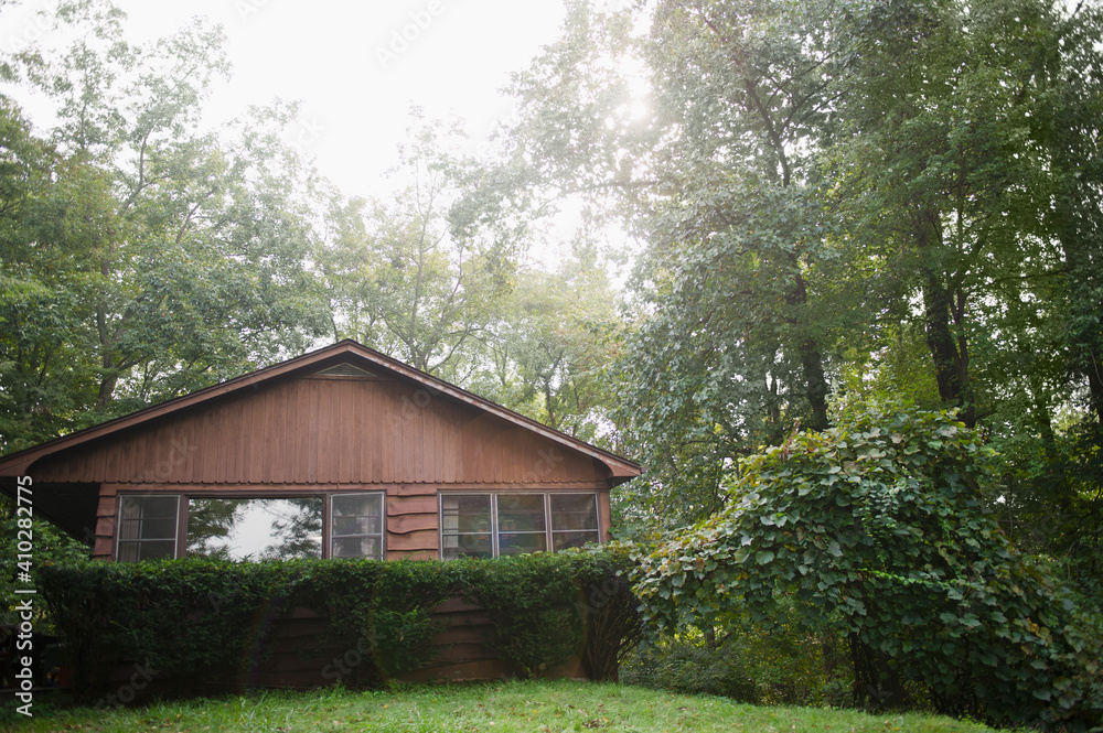 USA, New York, Putnam Valley, Roaring Brook Lake, Summer home in forest USA, New York, Putnam Valley, Roaring Brook Lake, Summer home in forest