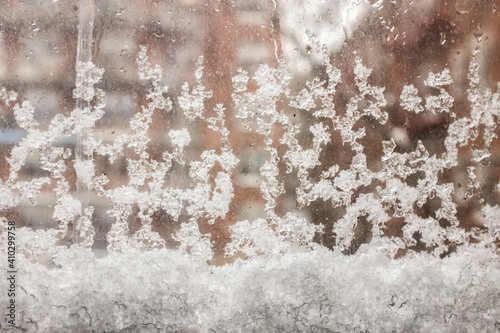 Frosty ice on the window © Elisa