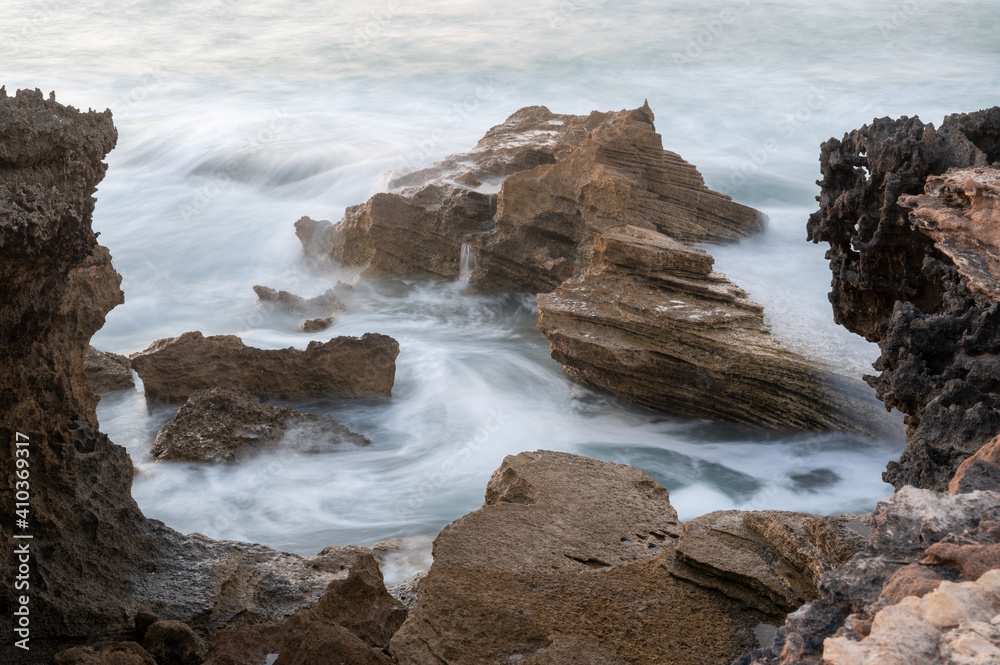 waves on the rocks waves on the rocks