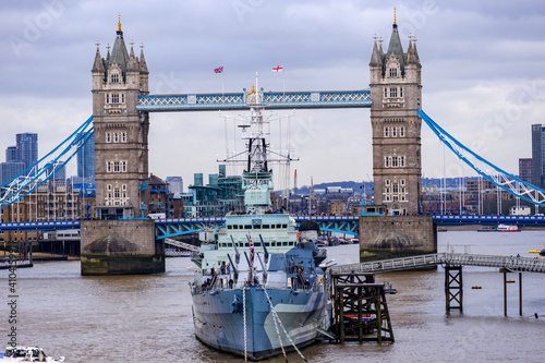 tower bridge city