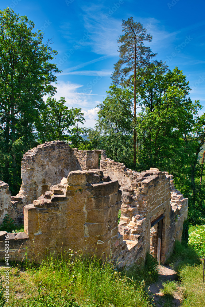 Naklejka premium Burgruine Rauheneck Haßberge Unterfranken Deutschland 
