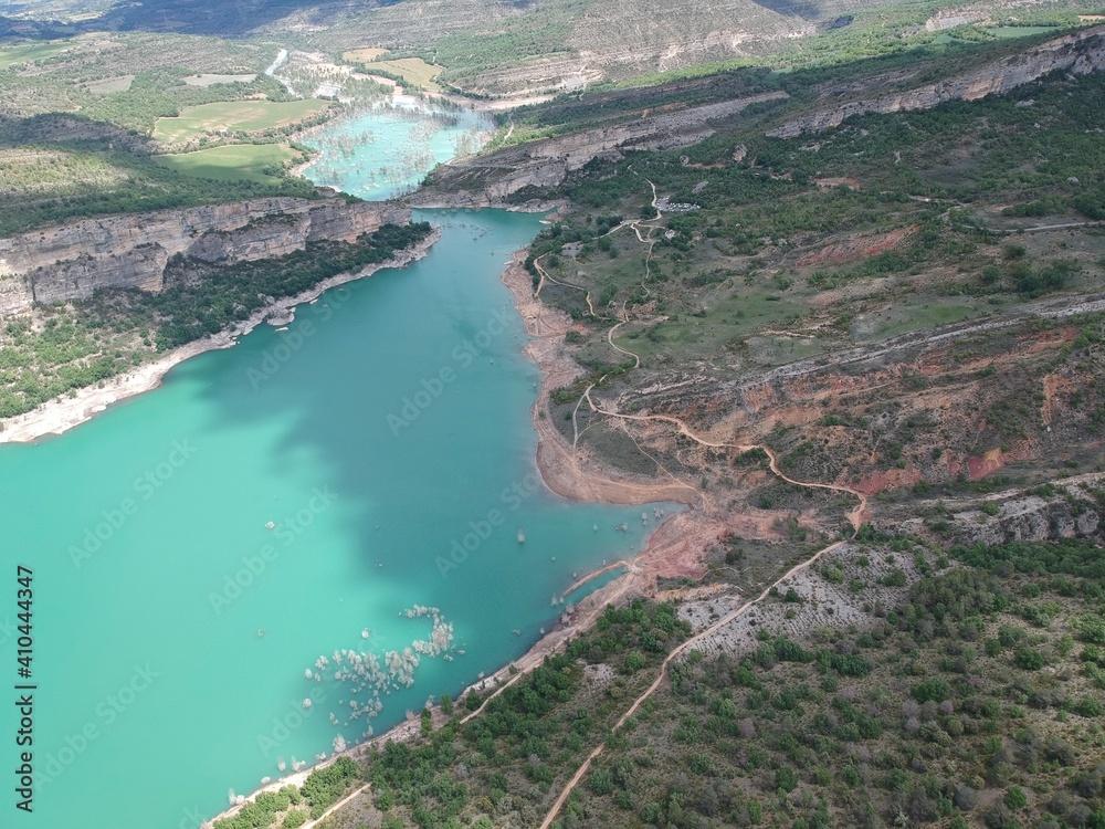 Vistas aéreas del desfiladero de Montrebei entre Catataluña y Aragón.