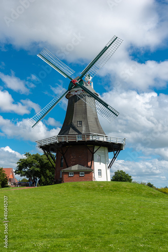 The Green Mill in Greetsiel © Jürgen Wackenhut