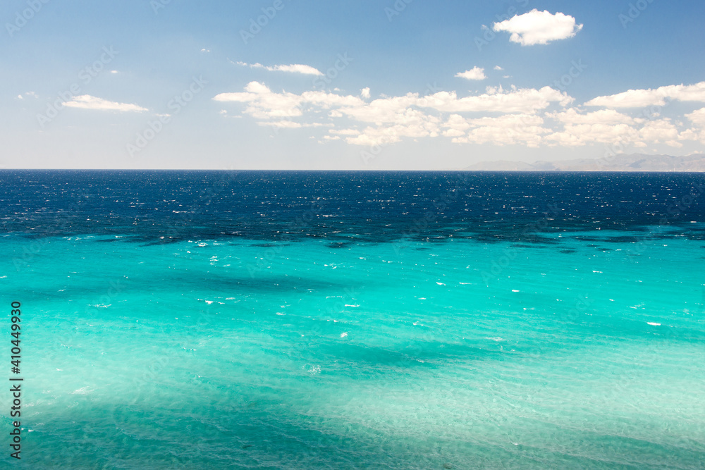 Fototapeta premium blue sky and tropical calm sea for background