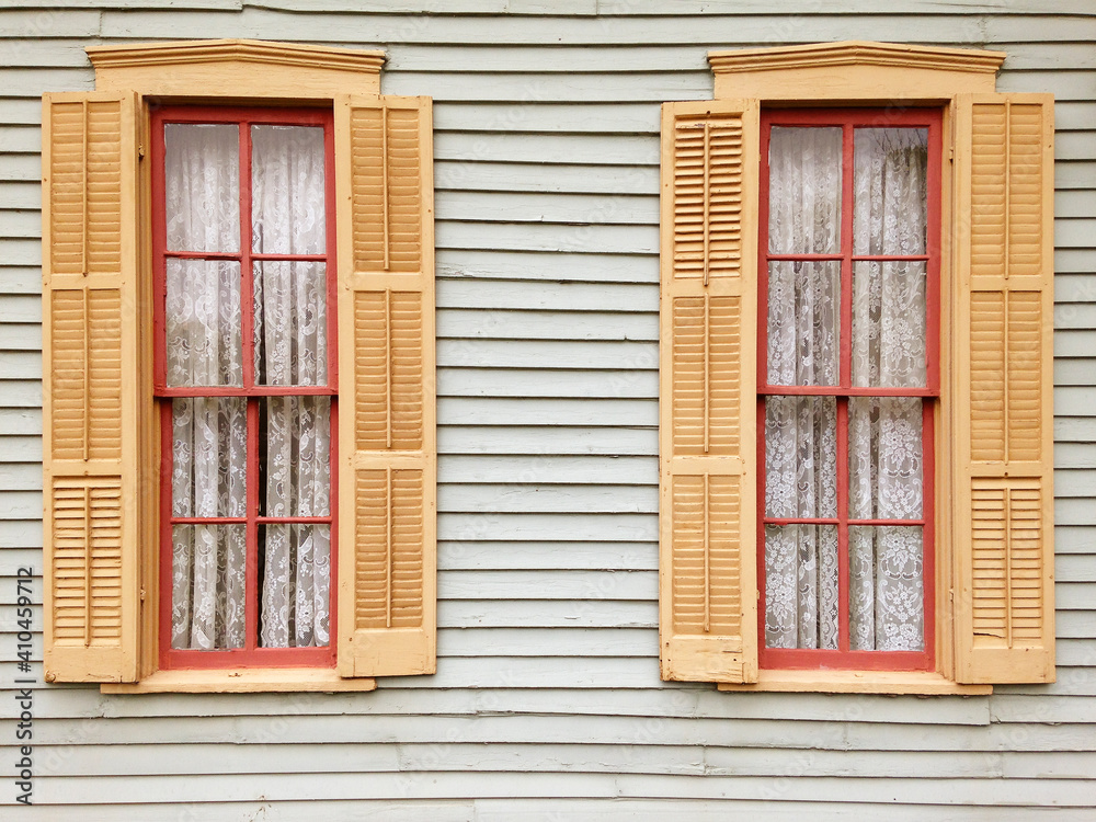 611-143 Shutters