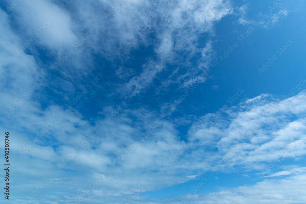 Cielo con nubes azul Cielo con nubes azul