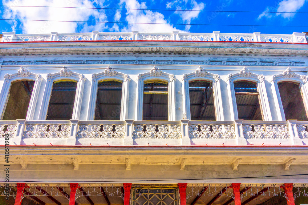 Obraz premium Reconstruction of a colonial-style building in Santa Clara, Cuba