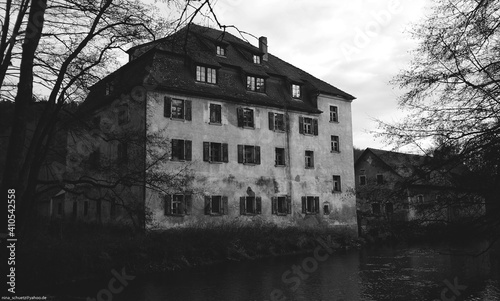 verlassenes gebäude fabrik lost place photo