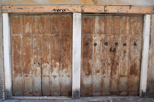 rusty garage
