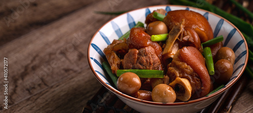 Taiwanese traditional food pork knuckle in a bowl