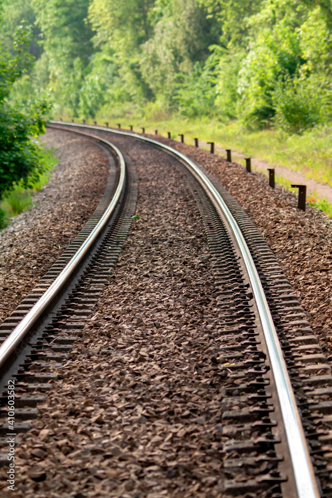 Voie de chemin de fer en campagne