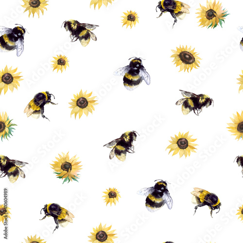 Seamless cartridges with bumblebees and bees on a white background. Insect pattern. Honey pattern. Design for your packaging, wallpaper, fabric and more © Татьяна Комцян