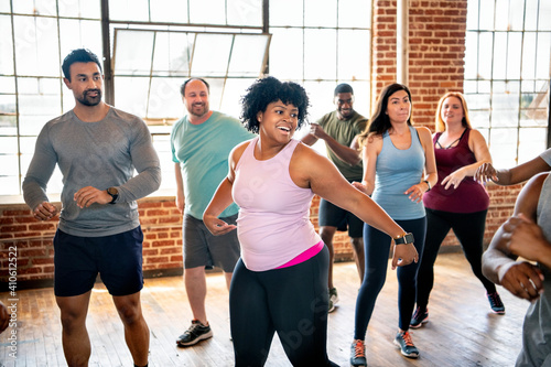 Tableau sur toile Zumba class at the gym
