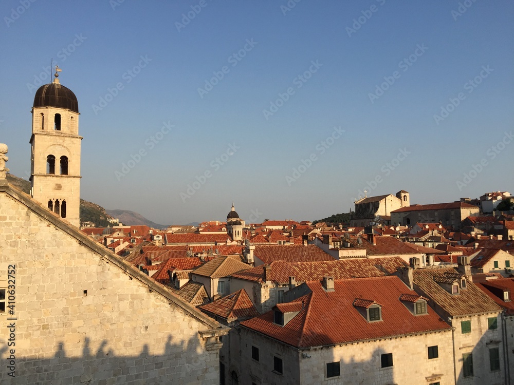 rooftops view of the town of dubrovnik