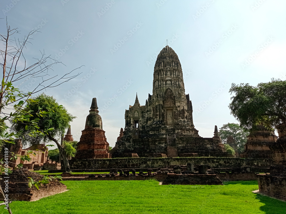 Wat Mahathai, Phra Nakhon Si Ayutthaya Historical Park, Ayutthaya Historical Park, one famous temple in Ayutthaya, Buddha statue.