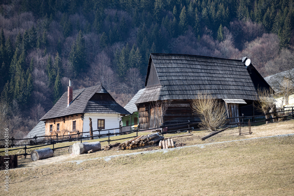 Obraz premium Vlkolínec - Carpathians Mountains