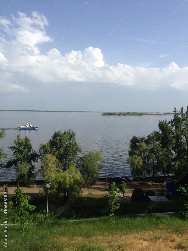 Fototapeta premium boat on the river