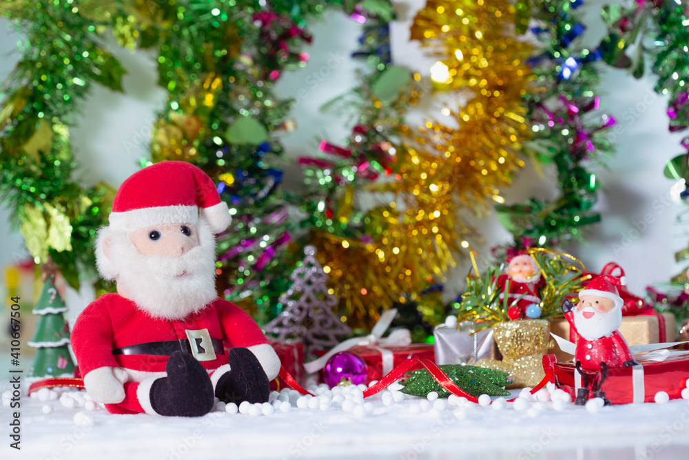Beautiful gift with Christmas ornaments. Beautiful gift with Christmas ornaments.
