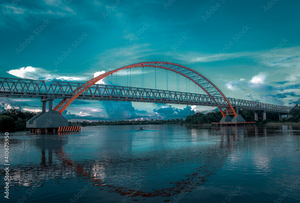 Fototapeta premium the bridge which is a tourist attraction
