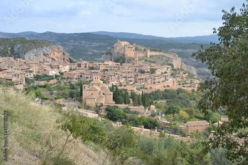 Visita a la preciosa villa medieval de Alquezar,Huesca,Aragón,España	