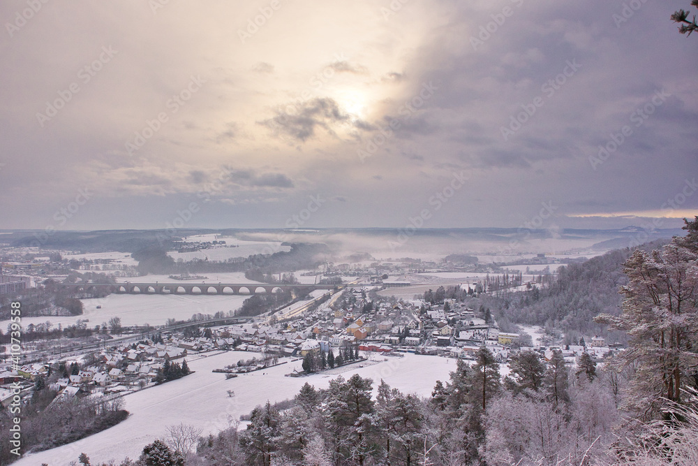 Winterlandschaft, Blick vom Steinbruch in Jena, Thüringen, Deutschland Winterlandschaft, Blick vom Steinbruch in Jena, Thüringen, Deutschland