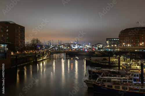 Hamburg cold scenic evenings © Tijana