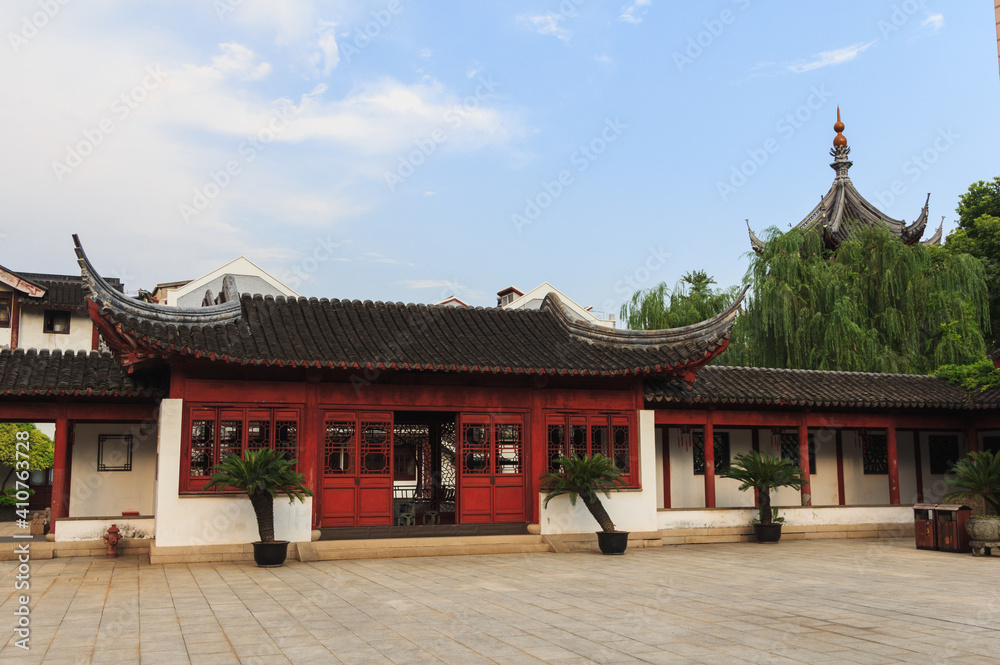 Traditional hall in Confucius temple in Shanghai Traditional hall in Confucius temple in Shanghai