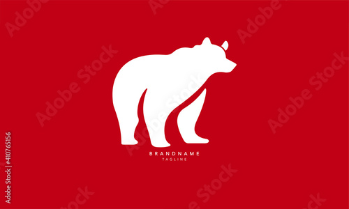 Minimal bear logo. Bear head. Abstract bear logo