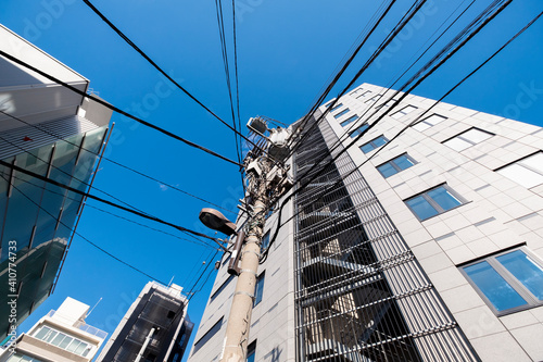 【東京都】雑居ビルと電線【神田】