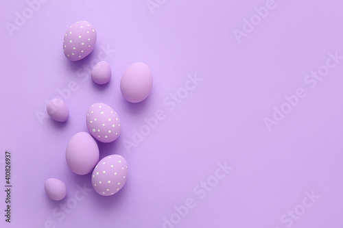 Pastel purple easter eggs w...