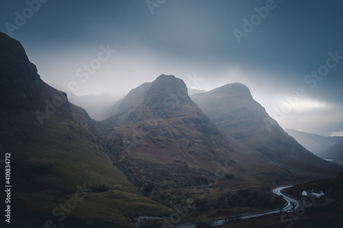 Photos Three Sisters of Glencoe.