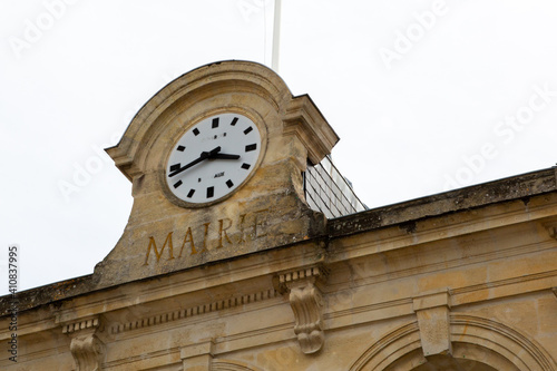 Tapeta French text mairie building mean city hall with clock in town in france