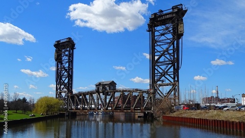 Fototapeta Naklejka Na Ścianę i Meble -  North America, United States, Illinois, city of Chicago, metal bridge over the south branch Chicago River 