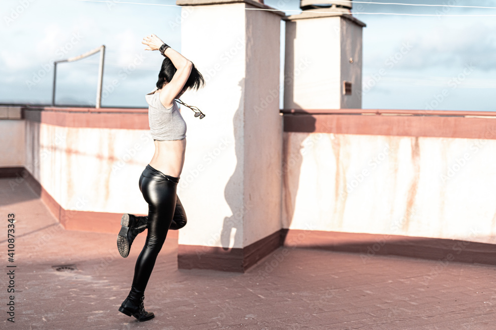 MAD MAX GIRL DANCING WITH SMOKE ON THE ROOFTOP MAD MAX GIRL DANCING WITH SMOKE ON THE ROOFTOP