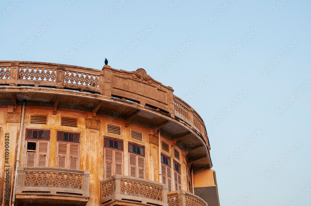 Fototapeta premium Ancient old building with arch shape on sky background