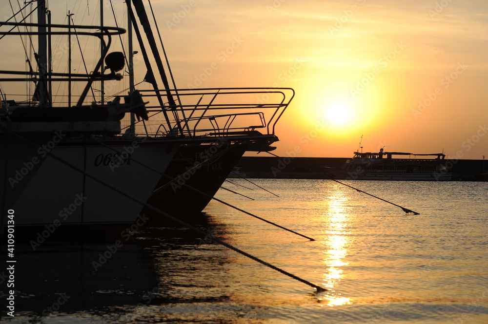 Fototapeta premium Sailboats on the day of a competition.