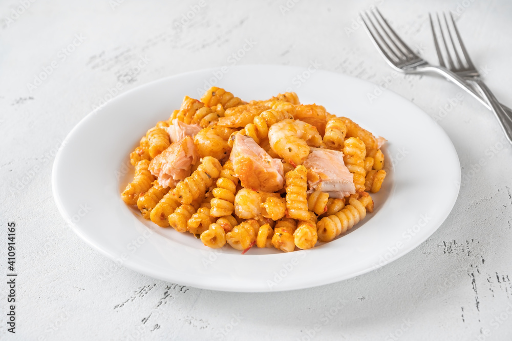 Bisque pasta with salmon Bisque pasta with salmon
