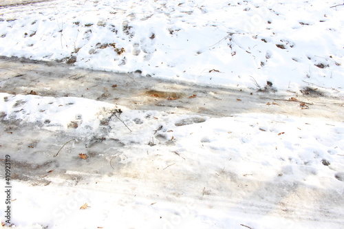  The icy road runs through the forest