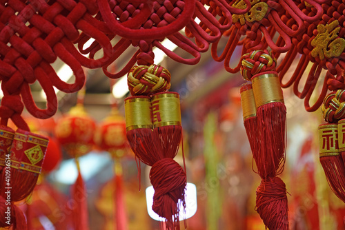 Fototapeta Decorations, handicrafts at Wanchai Market, Hong Kong, prior to Chinese Lunar Ne