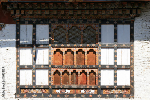 buddhist fortress (dzong) in trongsa (bhutan) photo