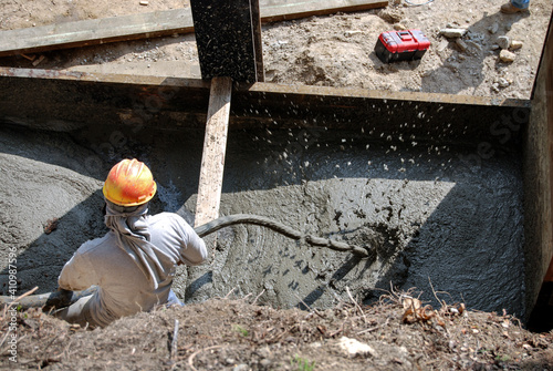Concrete slurry placement large pour